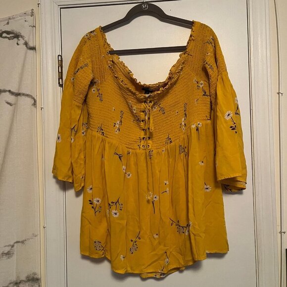 Torrid Size 3 Yellow Floral Off Shoulder Top - Picture 5 of 9
